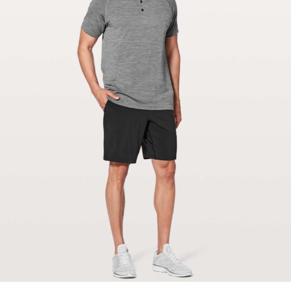 Lululemon THE Short Linerless 9” Black Size XS